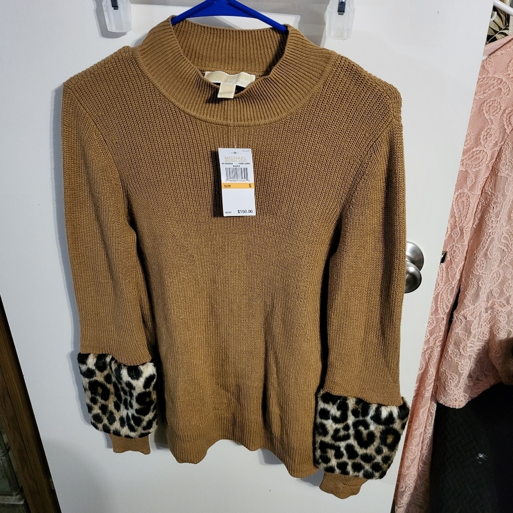 NWT WOMANS MICHAEL KORS FUR CUFFED SWEATER SZ S